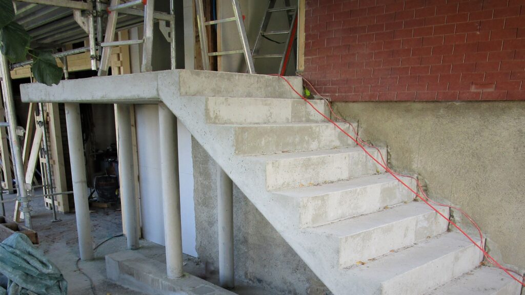 Treppe betoniert